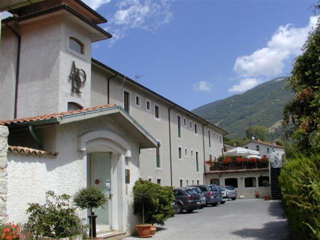 Albergo Ristorante Il Pescatore Вилета Бареа Екстериор снимка